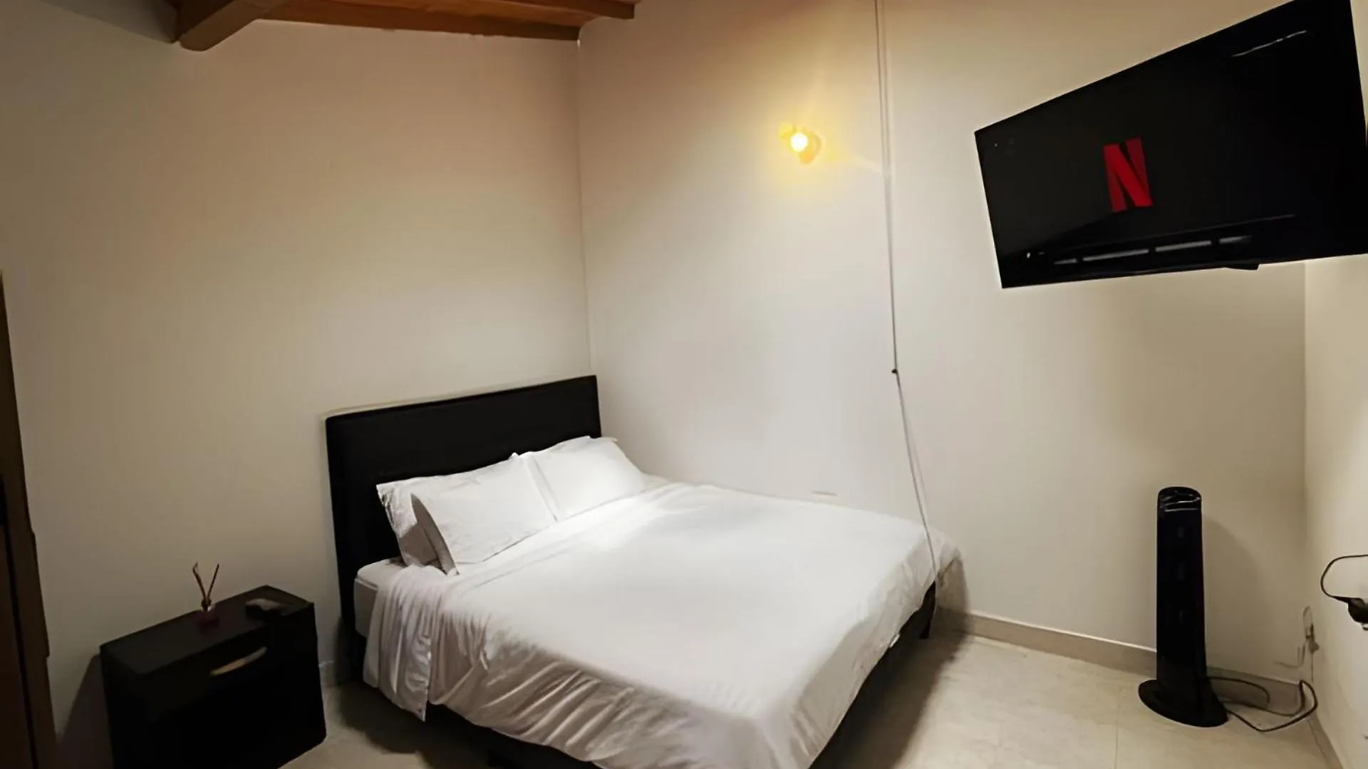 Casa Tradicional Remodelada En Envigado Con Patio Villa Holiday home